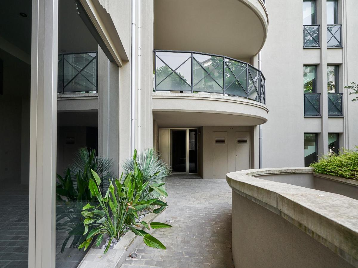 Le Residenze By Victoria Palace Cattolica Exterior photo
