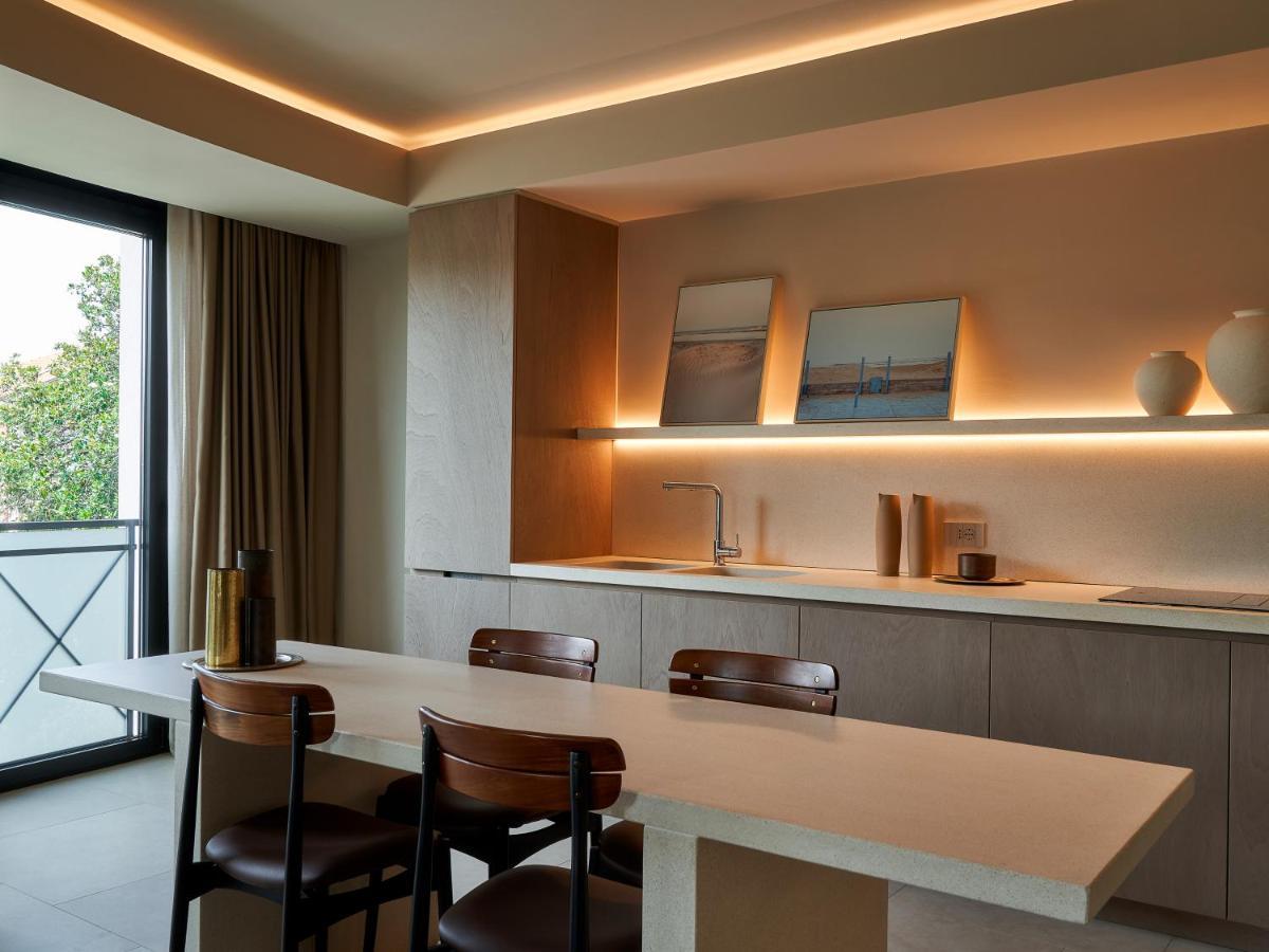 Le Residenze By Victoria Palace Cattolica Exterior photo