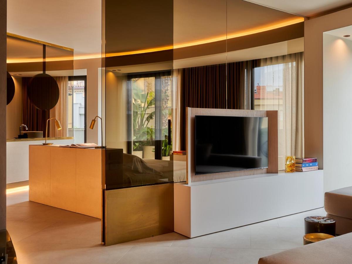 Le Residenze By Victoria Palace Cattolica Exterior photo