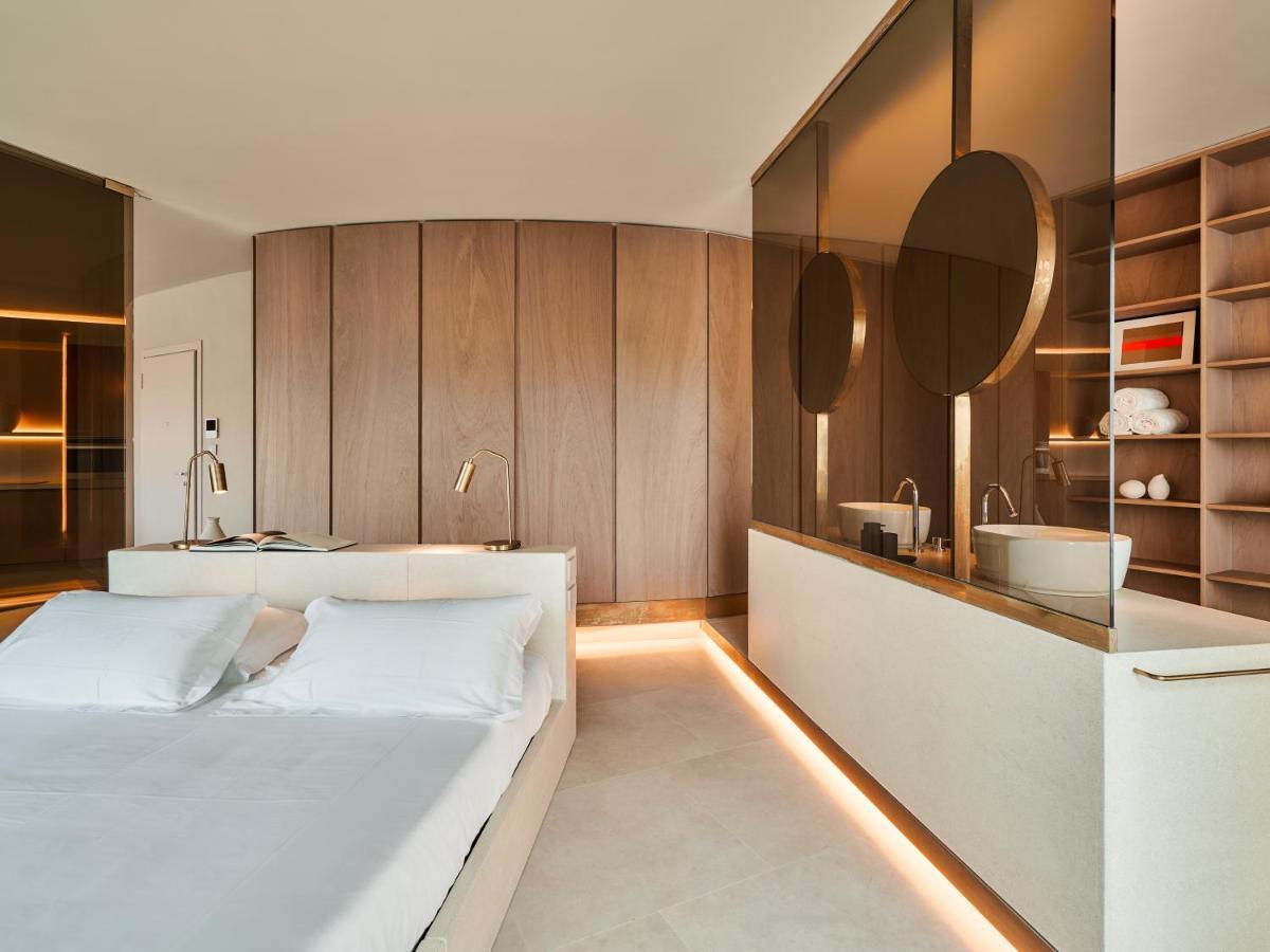 Le Residenze By Victoria Palace Cattolica Exterior photo